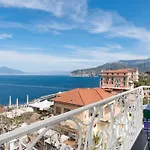 Al Centro Sorrento
