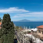 Al Centro 아파트